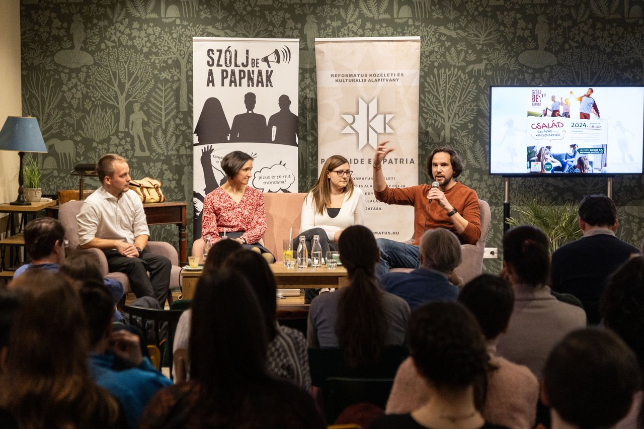 p8a5360-e6933ccfb6.width-1280 Szólj be a Papnak! est